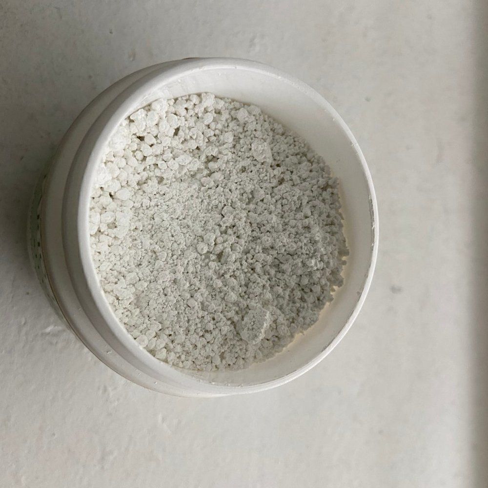 Mario Badescu Silver Powder - Picture 3 of 3